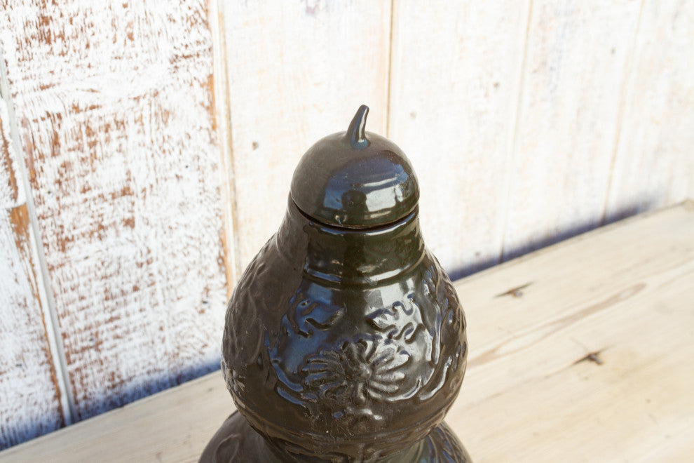 Lidded Gourd Shaped Chinese Vase