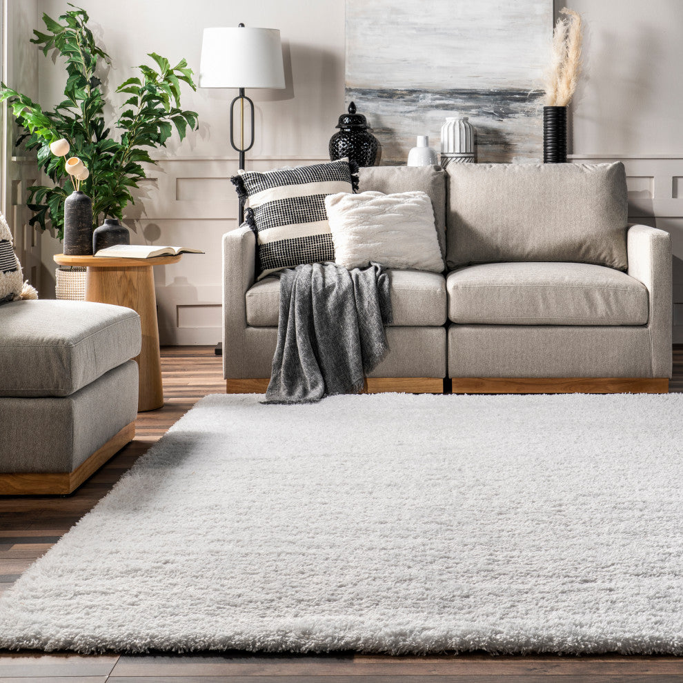 Nuloom Soft and Plush Cloudy Solid Shag Rug, Snow White 5'3"Round