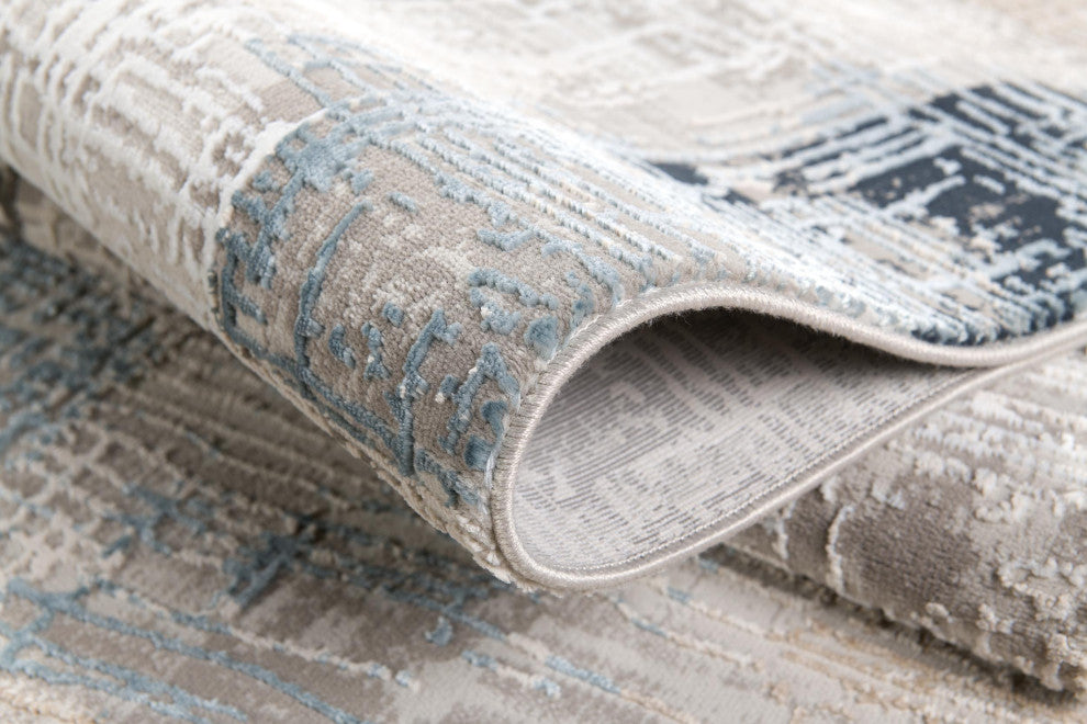 5"x8" Blue and Ivory Distressed Diamonds Area Rug