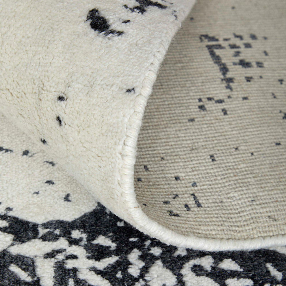 Eshwar R8927 Modern/Industrial/Global Rug, Black/White, 9'x12'