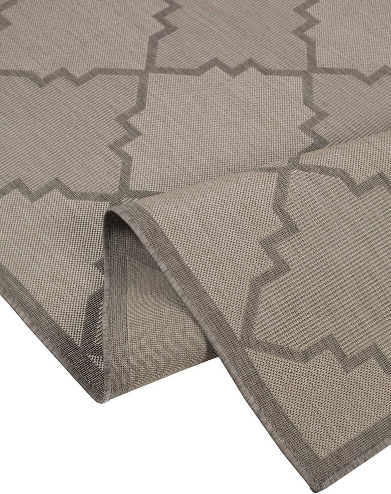 Outdoor Collection Trellis Diamond Rug Geometric Rug, Dove, 5'3"x7'6"