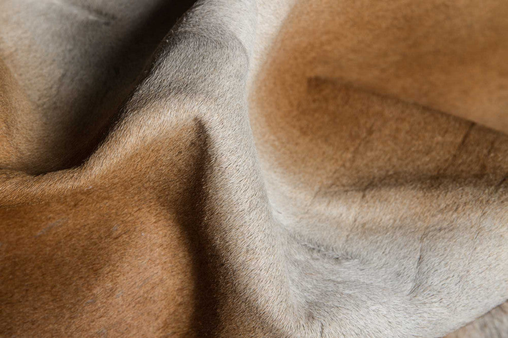 HomeRoots 72" x 84" Tan Cowhide Rug
