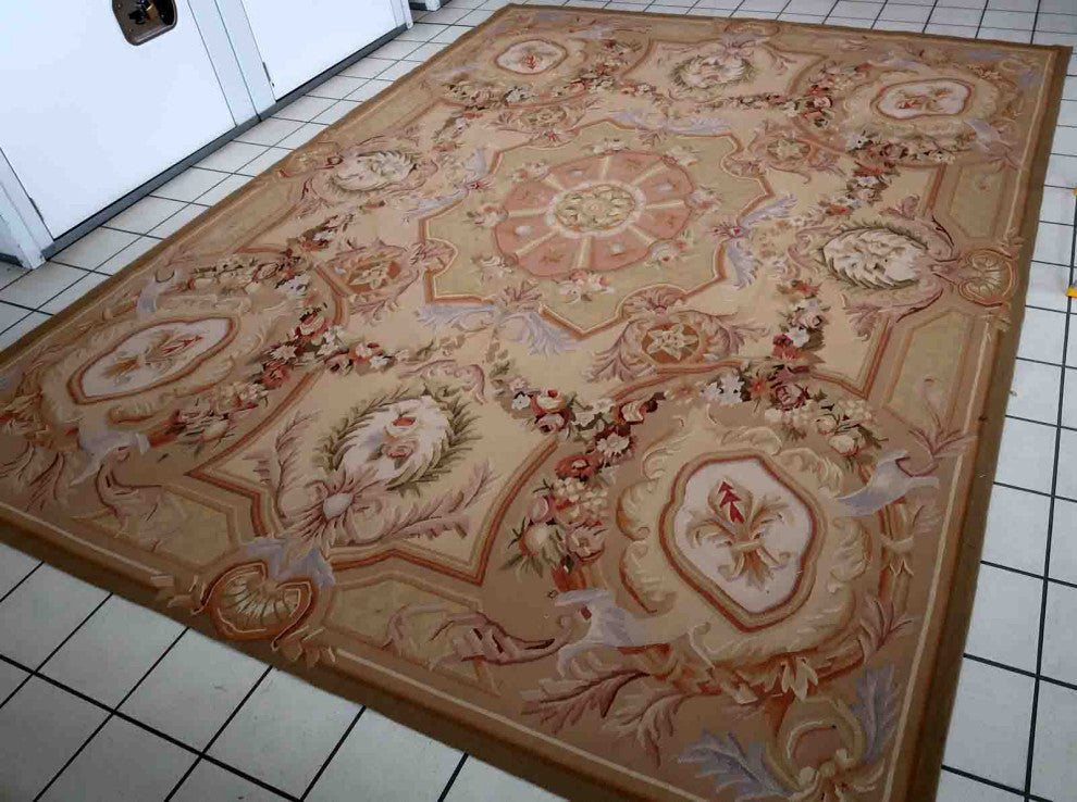 Handmade Vintage French Aubusson Rug 7.7'x10.2', 237cmx313cm 1970s