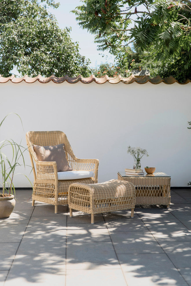 Dawn Chair With Cushion, Natural Finish, Canvas White Upholstery
