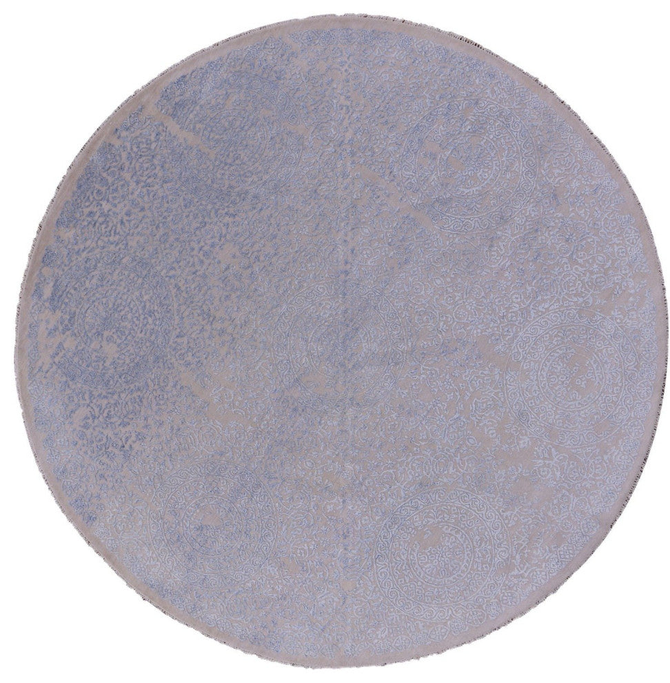 8' Round Wool and Silk Persian Hand Knotted Rug Q6582
