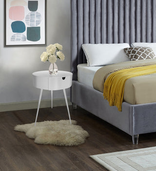 Bali Metal Side Table/Nightstand, White