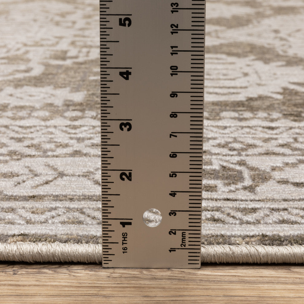 Iris Two-Tone Triple Medallions Grey/ Light Grey Area Rug 5'3" x 7'6"