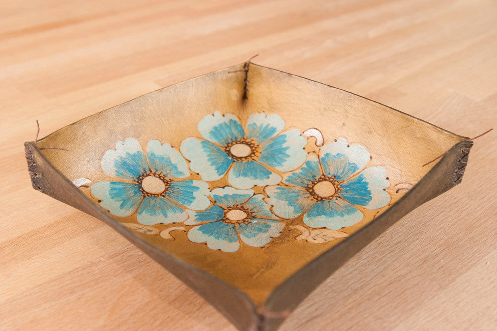 Belle Valet Tray, Medium