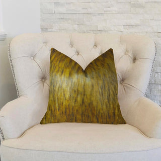 Plutus Mountain Coyote Handmade Throw Pillow, (22" x 22")