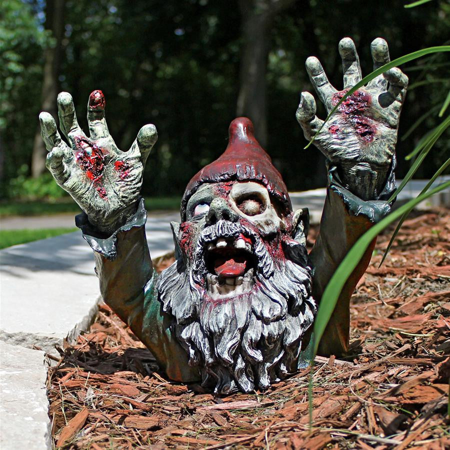 Design Toscano Zombie Gnombie Statue