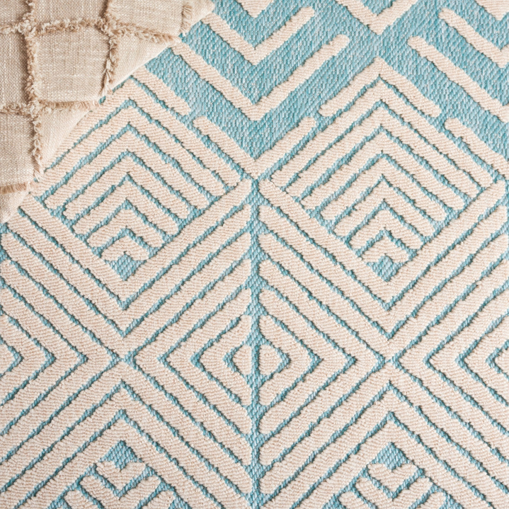 Safavieh Indoor-Outdoor Milos Collection, MLO104 Rug