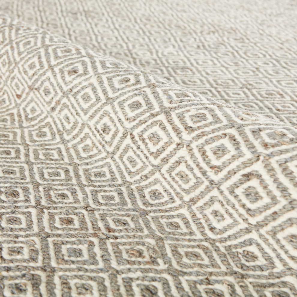 Jaipur Living Wales Geometric Area Rug, Lily White, 8'x10', Wales