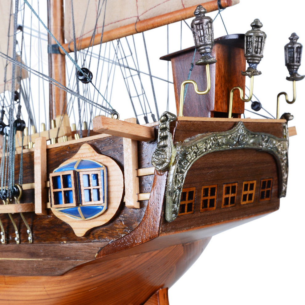 Hms Bounty New Museum-quality Fully Assembled Wooden Model Ship