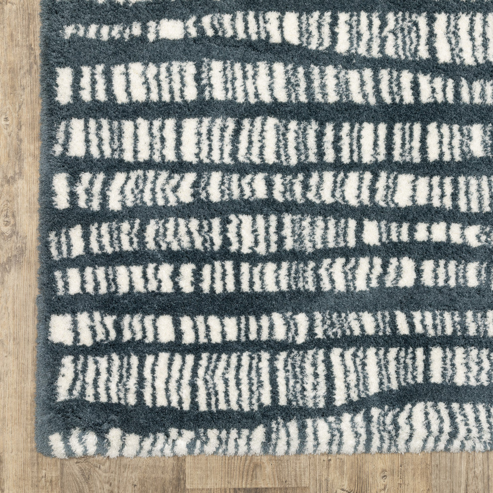 Greer Modern Dashed Lines Dark Teal/ Ivory Area Rug, 3'10" x 5'5"