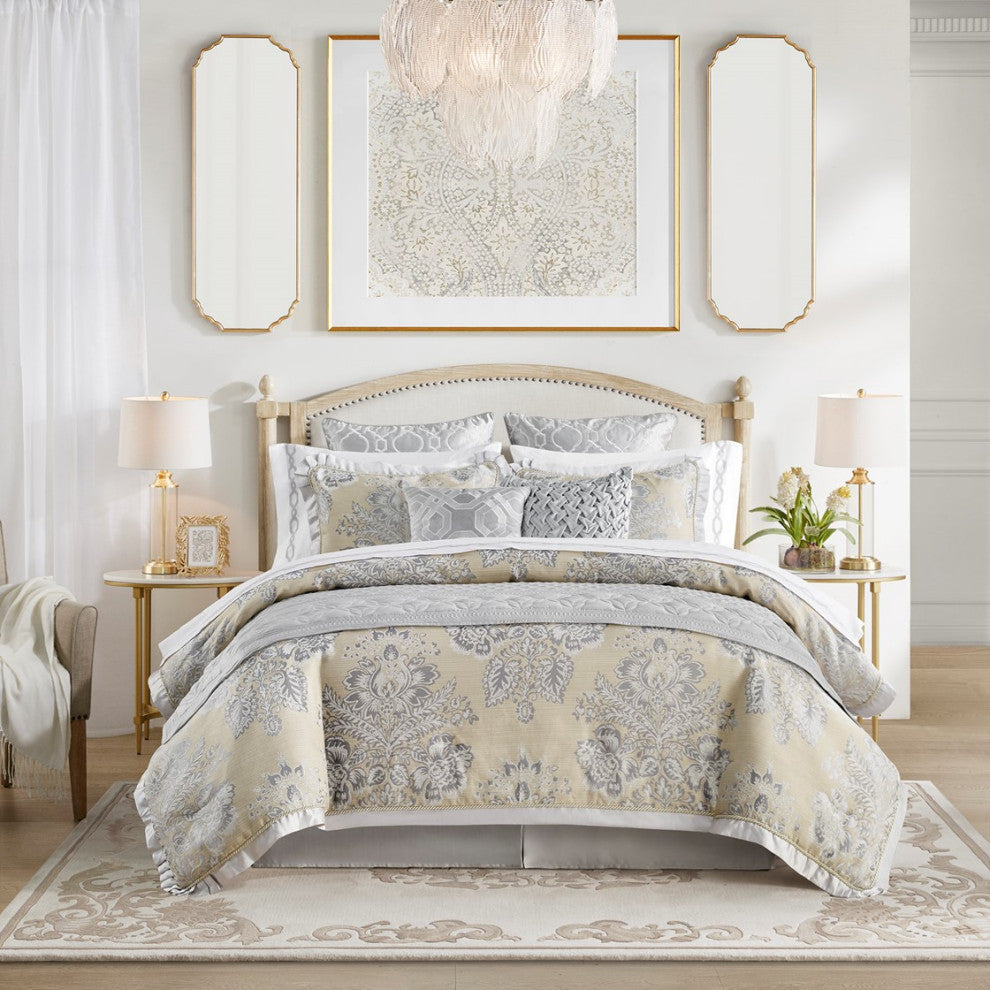 Croscill Versailles Matte Satin 3-Piece Quilt Set, Silver, King