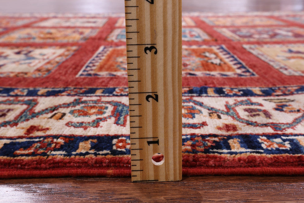 3' 4" X 4' 9" Persian Garden Design Hand-Knotted Rug Q10674