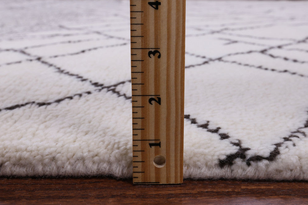 8' 2" X 10' 2" Moroccan Handmade Wool Rug Q9289