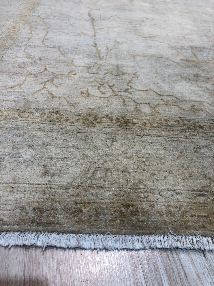 Ivory Traditional Oriental Peshwar Area Rug