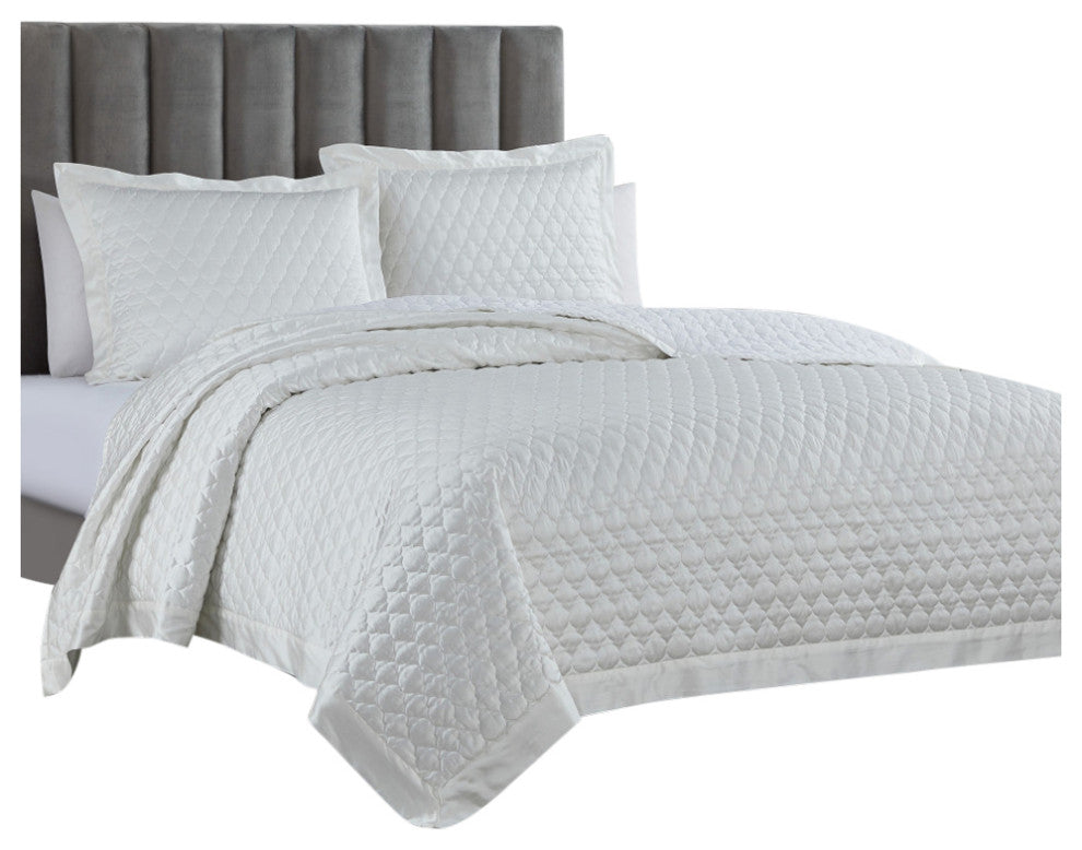 High Shine Satin Quatrefoil Quilt Set, 3 Piece, White, King