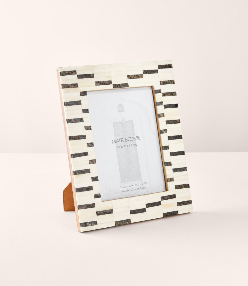 Mukhendu 5"x7" Black and White Picture Frame Hand Carved Bone