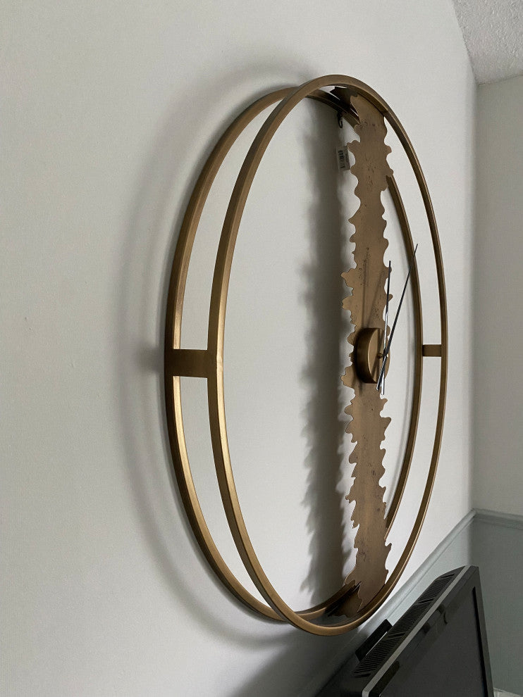 Trunk clock