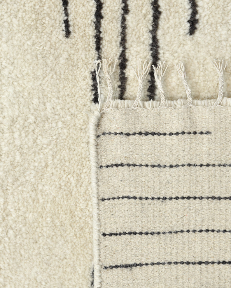 Bernie, Handmade Area Rug 5' 0" x 8' 0"