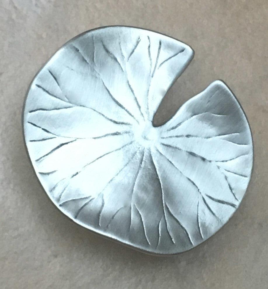 Lily Pad Knob, Antique Brass