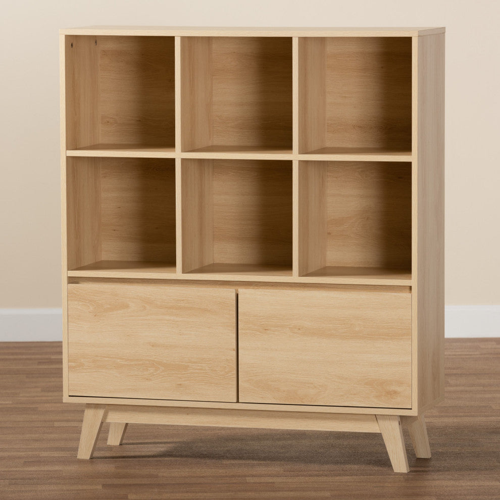 Vanda Oak Brown Finished Wood Bookshelf