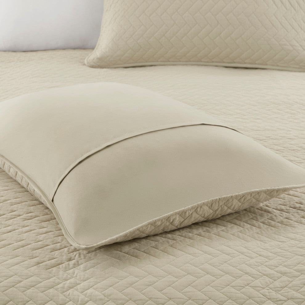 Hampton Hill Velvet Touch Herringbone Oversize 3-Piece Coverlet, King