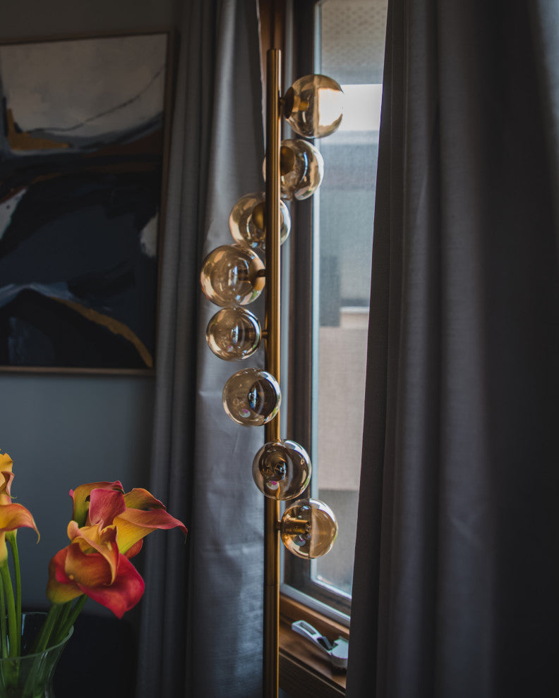 8LT Halogen Floor Lamp VB With Champagne Glass