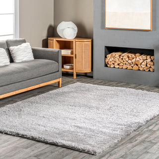 Nuloom Soft and Plush Cloudy Solid Shag Rug, Silver 5'3"x7'6"