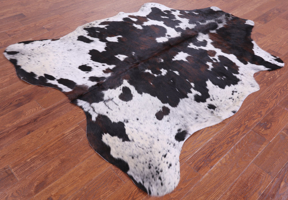 7' 0" X 6' 1" Natural Cowhide Rug C1522