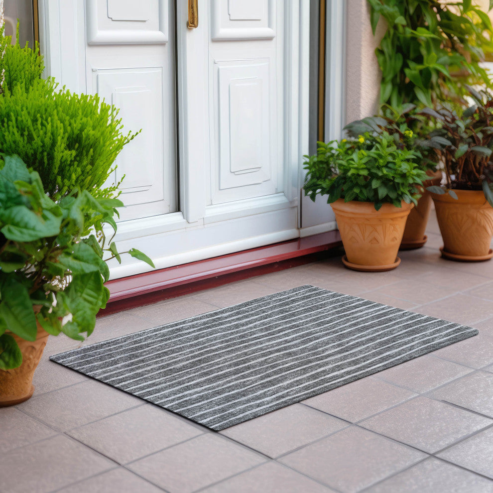 Indoor/Outdoor Laidley LA1 Grey Machine Washable 1'8" x 2'6" Rug