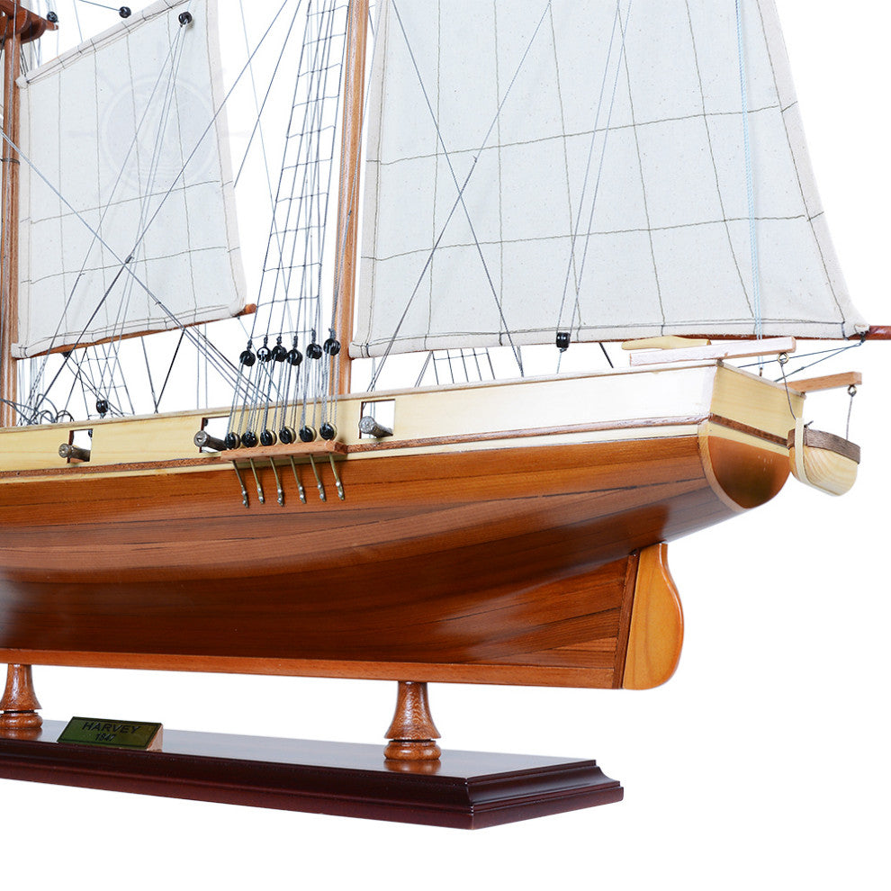 Harvey Museum-quality Fully Assembled Wooden Model Ship