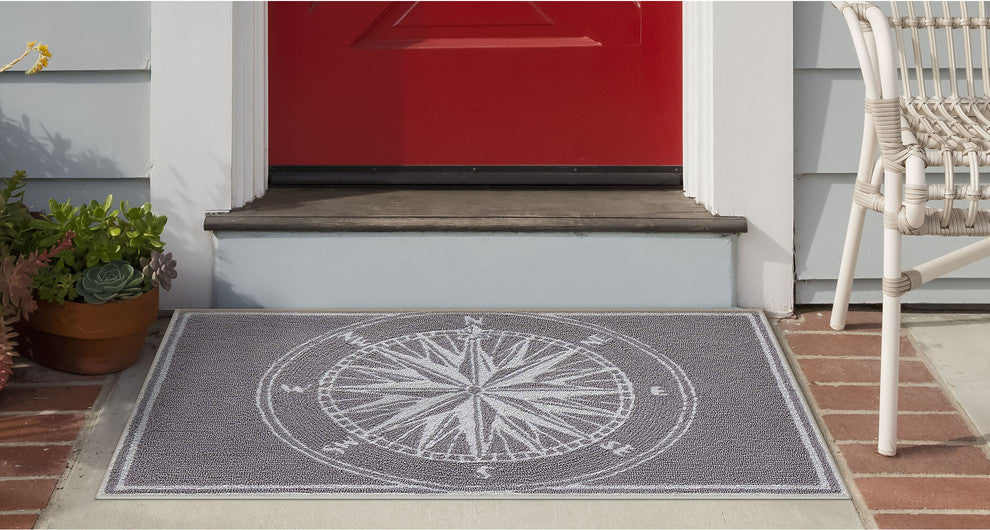 Frontporch Compass Indoor/Outdoor Rug, Gray, 2'x3'