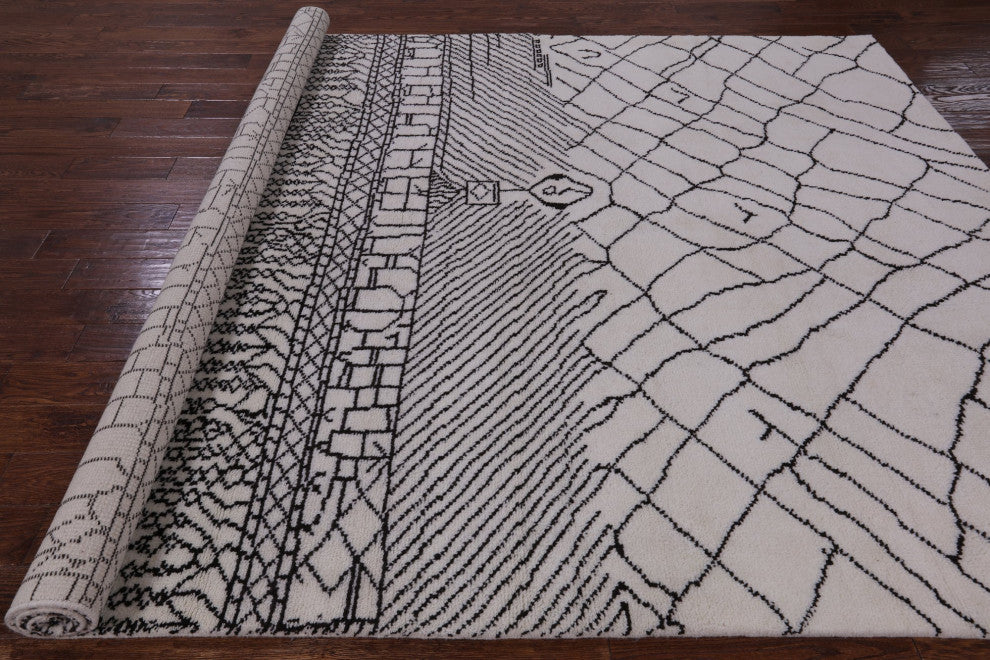 8' 2" X 10' 2" Moroccan Handmade Wool Rug Q9289