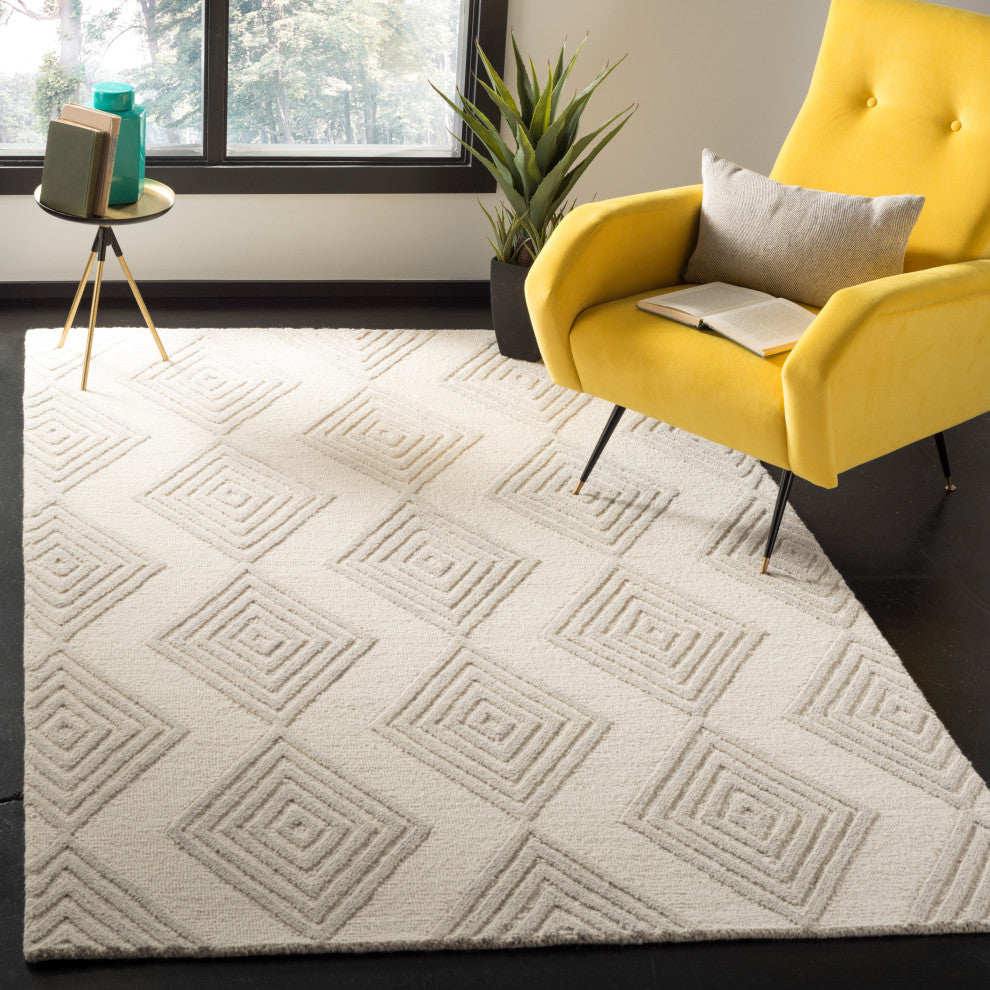 Safavieh Blossom Collection BLM111A Rug, Ivory/Silver, 4' x 6'