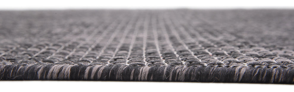 Unique Loom Black Solid Outdoor 6' 0 x 9' 0 Area Rug