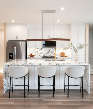 Camur LED Linear Pendant, Wood: Walnut