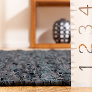 Safavieh Vintage Leather Collection, VTL310 Rug, Light Grey/Black, 2'3"x6'