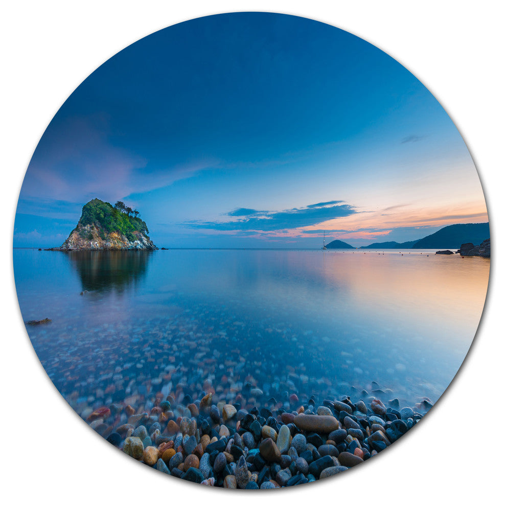 Green Isle At Stony Coast, Seashore Round Wall Art, 23"