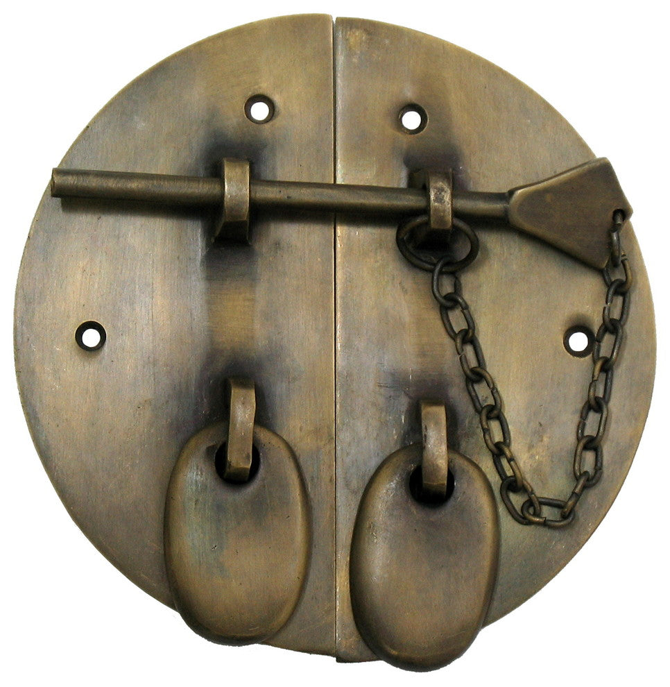 Round Latch With Chain And Oval Grips