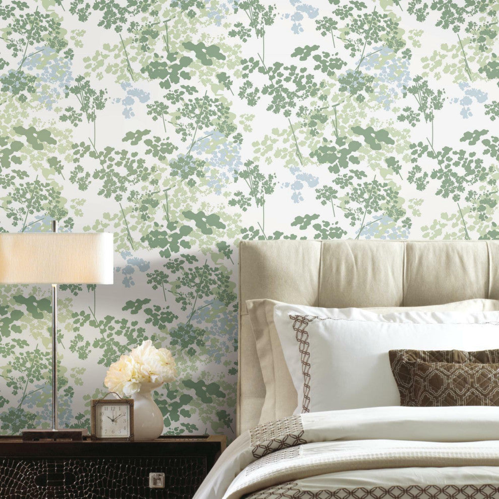 Green & White Queen Anne's Lace Peel & Stick Wallpaper