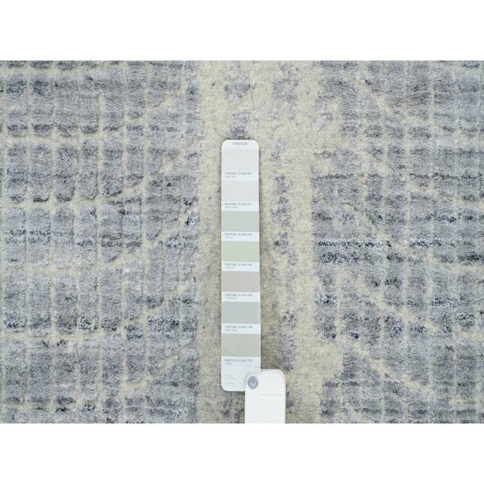 Gray, Jacquard Hand Loomed, Wool And Plant Based Silk, Square Rug, 10'2" x 10'0"