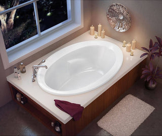 MAAX Twilight Oval Acrylic Soaking Bathtub with End Drain, White
