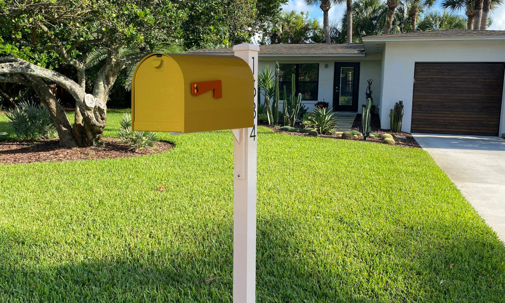 Mid Modern Rigby Curbside Mailbox and Post, Yellow