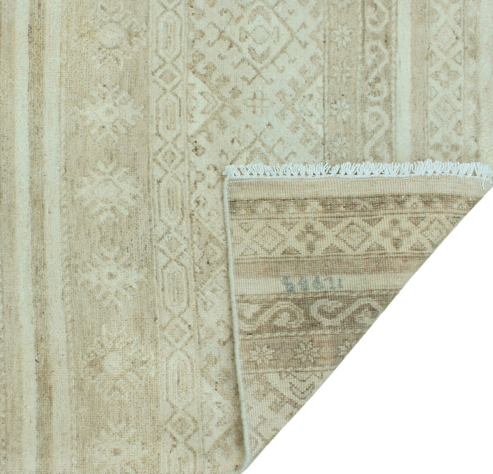 Yousafi Fine Chobi Ronnie Ivory Rug, 4'0x5'8