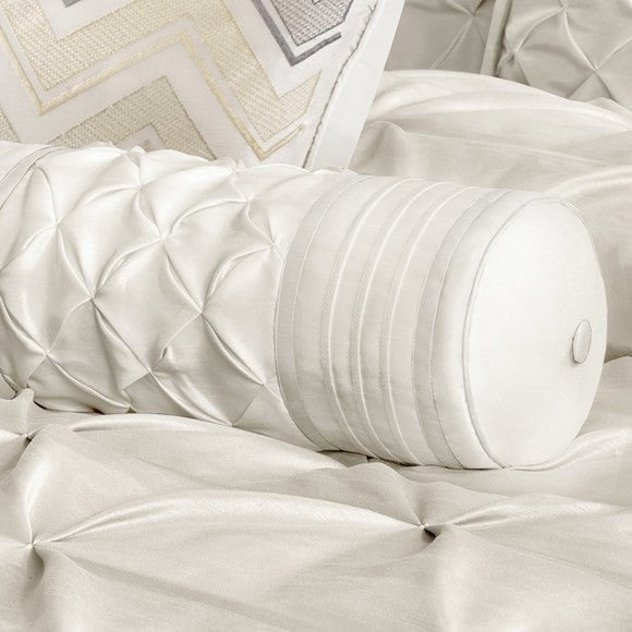 Madison Park Laurel 7 Piece Tufted Comforter Set in White