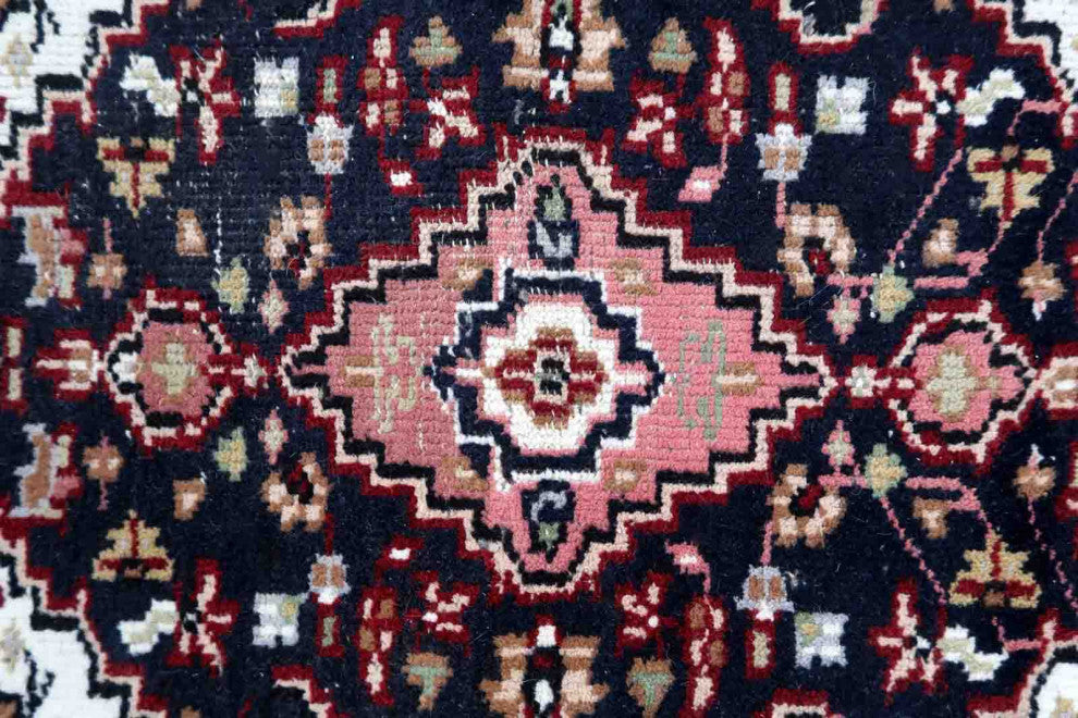 Handmade Vintage Indo-Mahal Rug 2'x2.8', 61cmx88cm 1970s