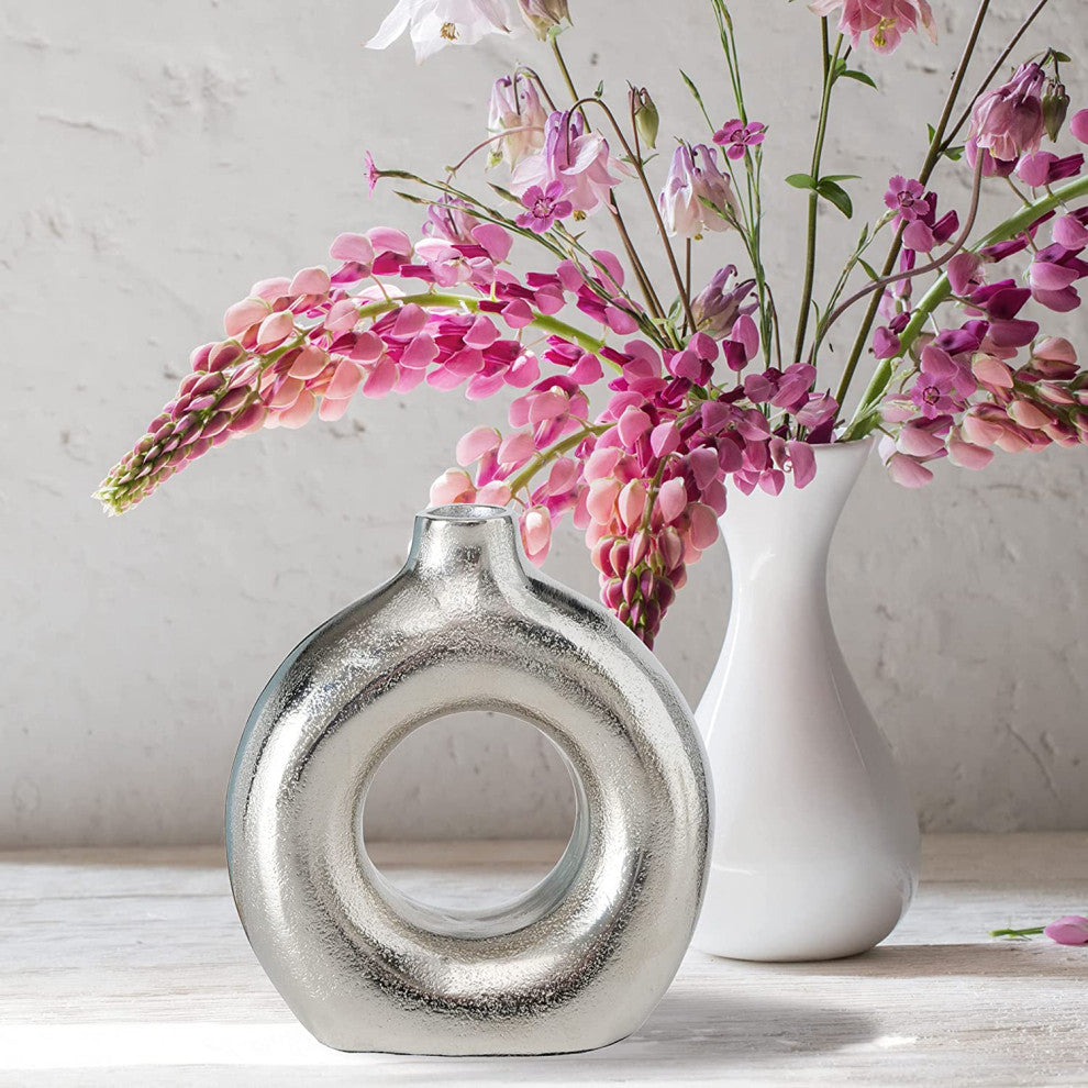 Iconic Ring Vase, 6 Inches